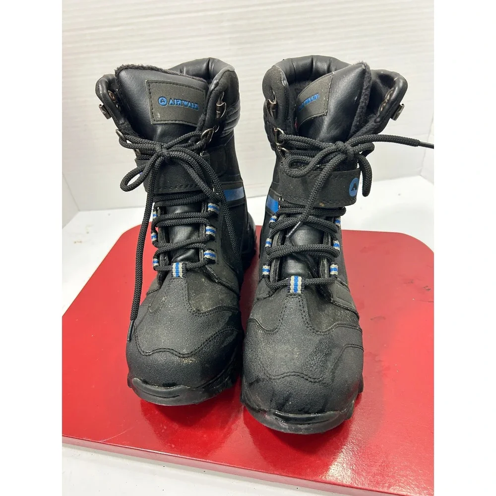 Airwalk Geometric Snow Boots 7 Black Insulated Rugged Gorpcore Winter Utility